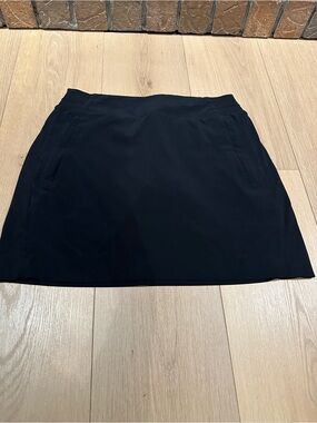 Athleta Women’s Black Skort